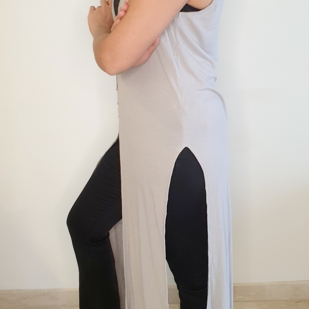 Long coverup - Picture 2 of 4
